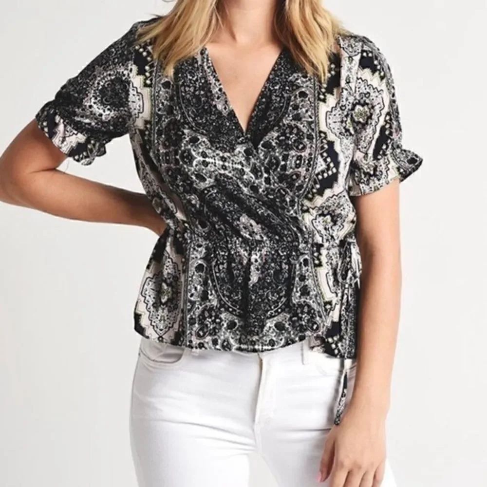 Cupcakes & Cashmere Kabrina Tile Wrap Blouse